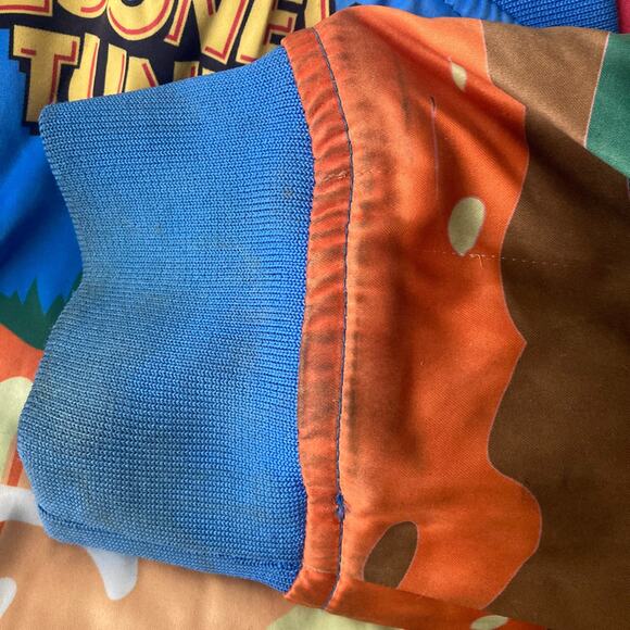 Looney Tunes Satin Bomber Jacket Mens XL Frenemies Bugs Bunny Yosemite Sam - Picture 12 of 15